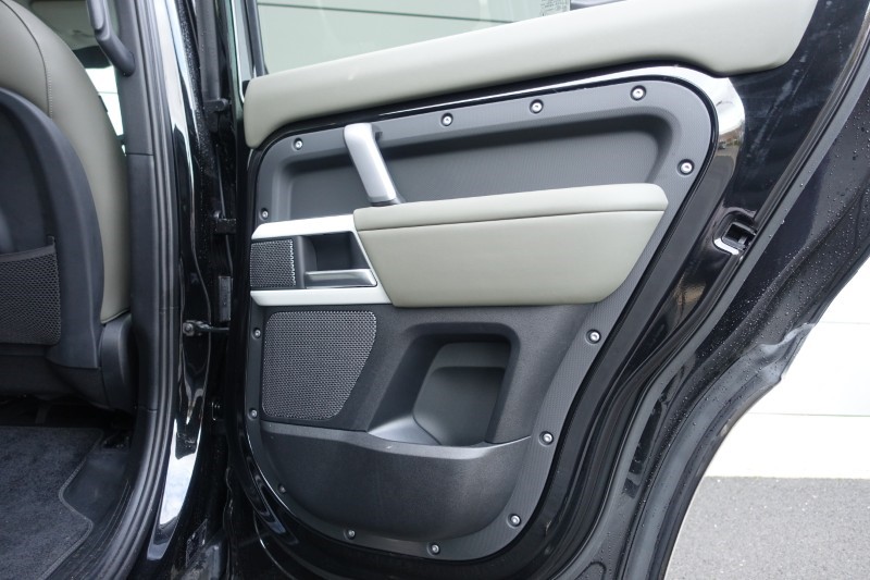 Used Land Rover Defender 2023 for sale - 77282586: Photo 52