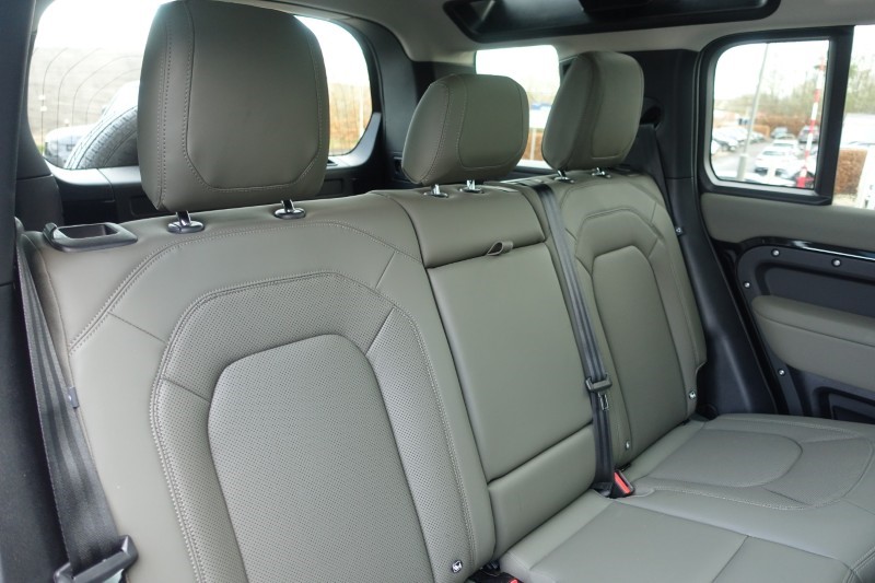 Used Land Rover Defender 2023 for sale - 77282586: Photo 54