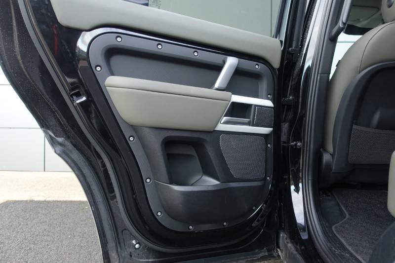 Used Land Rover Defender 2023 for sale - 77282586: Photo 56