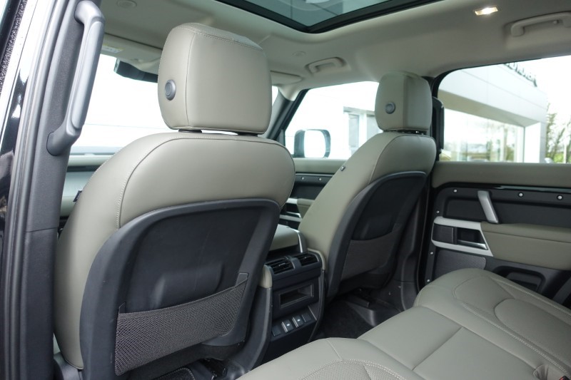 Used Land Rover Defender 2023 for sale - 77282586: Photo 57