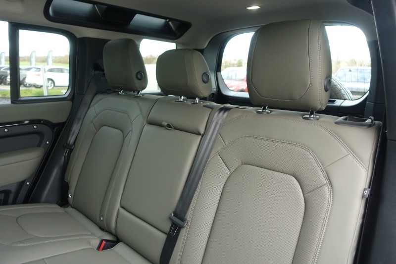 Used Land Rover Defender 2023 for sale - 77282586: Photo 58