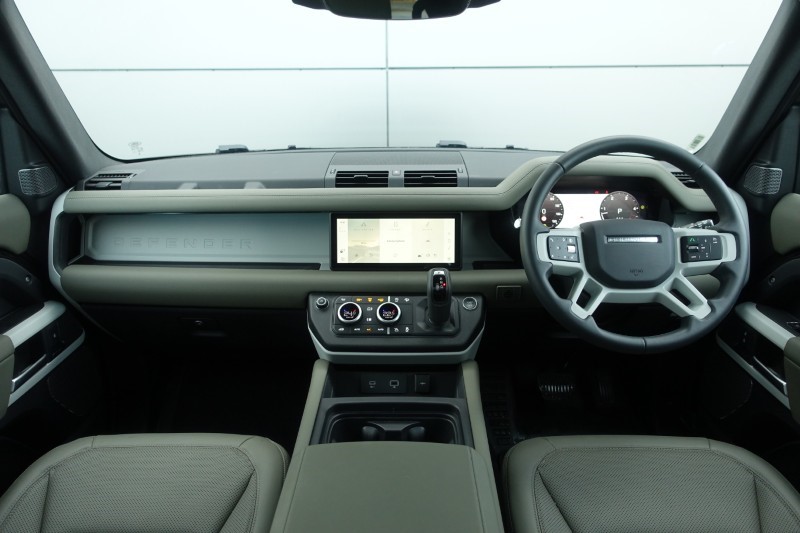 Used Land Rover Defender 2023 for sale - 77282586: Photo 8