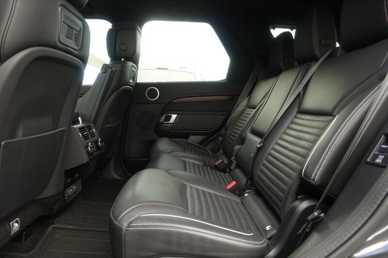 Used Land Rover Discovery 2023 for sale - 77844752: Photo 4