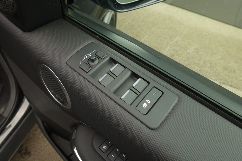 Used Land Rover Discovery 2023 for sale - 77844752: Photo 58