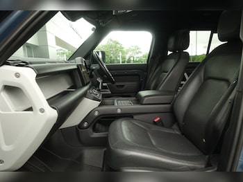 Used Land Rover Defender 2022 for sale - 78755415: Photo