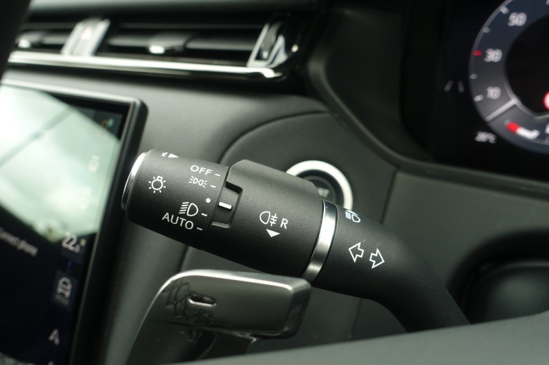 Used Land Rover Range Rover Velar 2025 for sale - 77393566: Photo 36