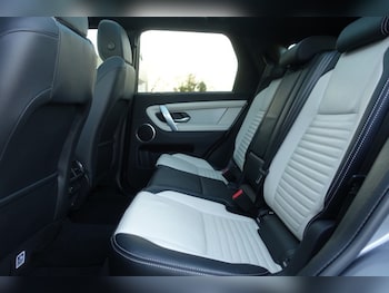 Used Land Rover Discovery Sport 2021 for sale - 77025614: Photo