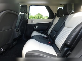 Used Land Rover Discovery 2025 for sale - 78973743: Photo