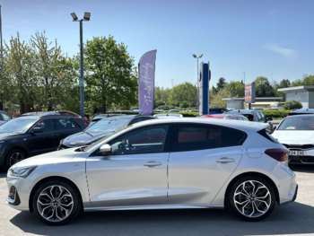 Used Ford Focus 2022 for sale - 74933146: Photo