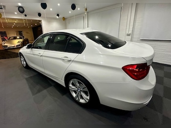 Used BMW 3 Series 2015 for sale - 76059987: Photo