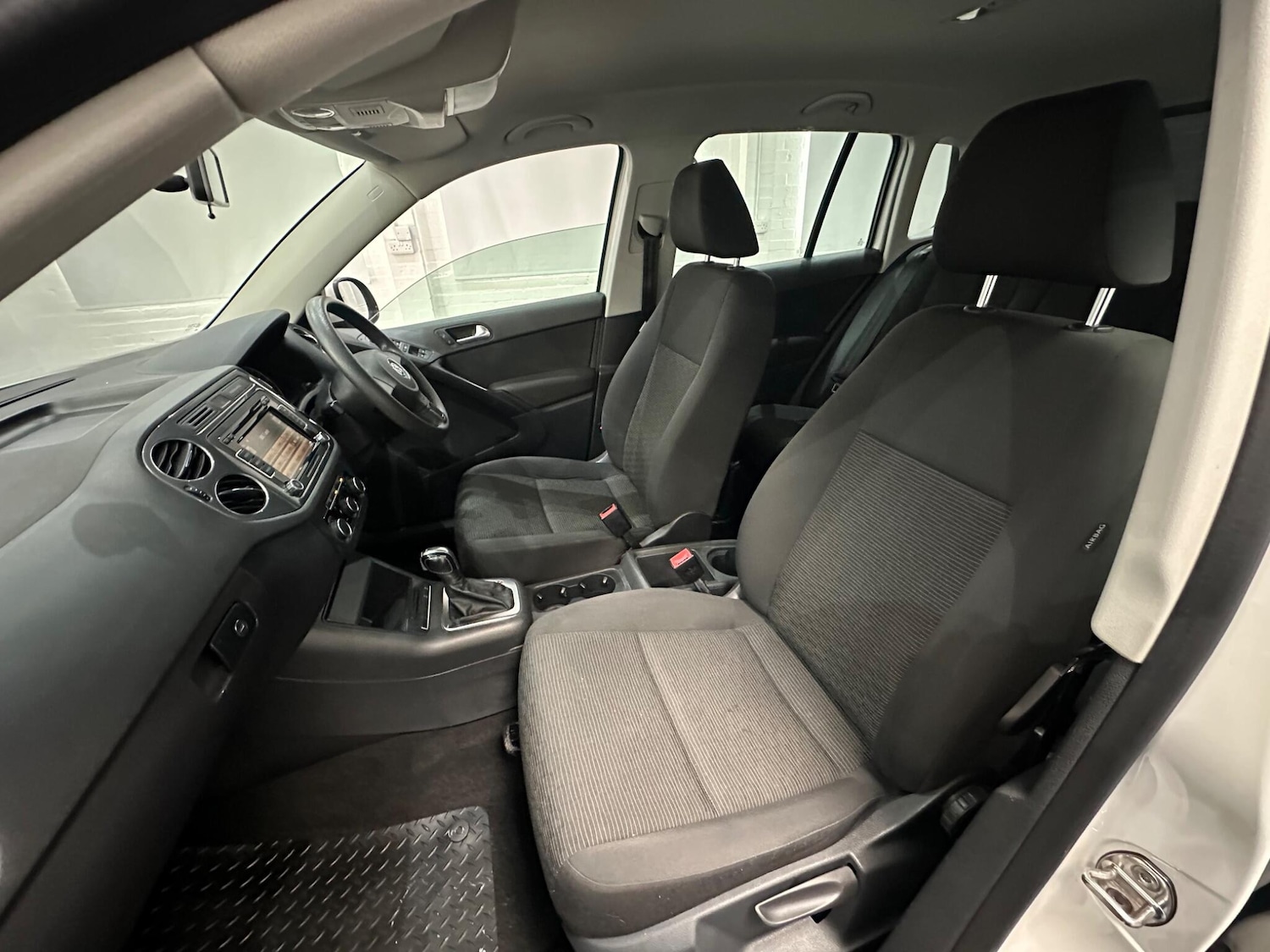 Used Volkswagen Tiguan 2014 for sale - 76317929: Photo 31