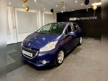 Used Peugeot 208 2013 for sale - 75728515: Photo