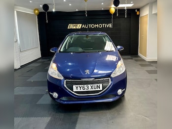 Used Peugeot 208 2013 for sale - 75728515: Photo