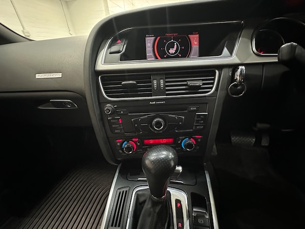 Used Audi A5 Cabriolet 2011 for sale - 76099418: Photo 16