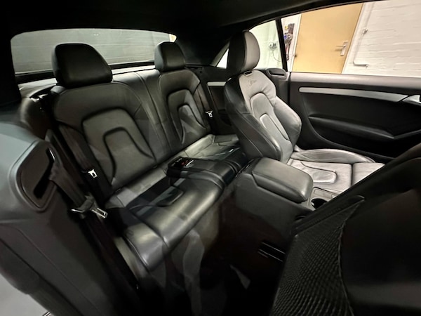 Used Audi A5 Cabriolet 2011 for sale - 76099418: Photo 18