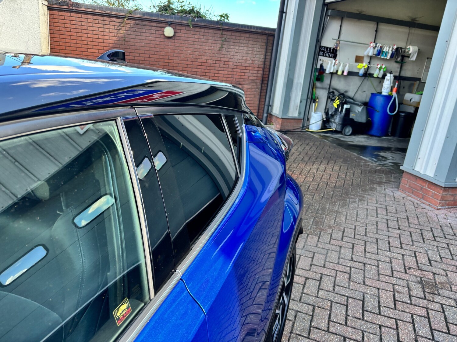 Used Toyota C-HR 2017 for sale - 76203728: Photo 12