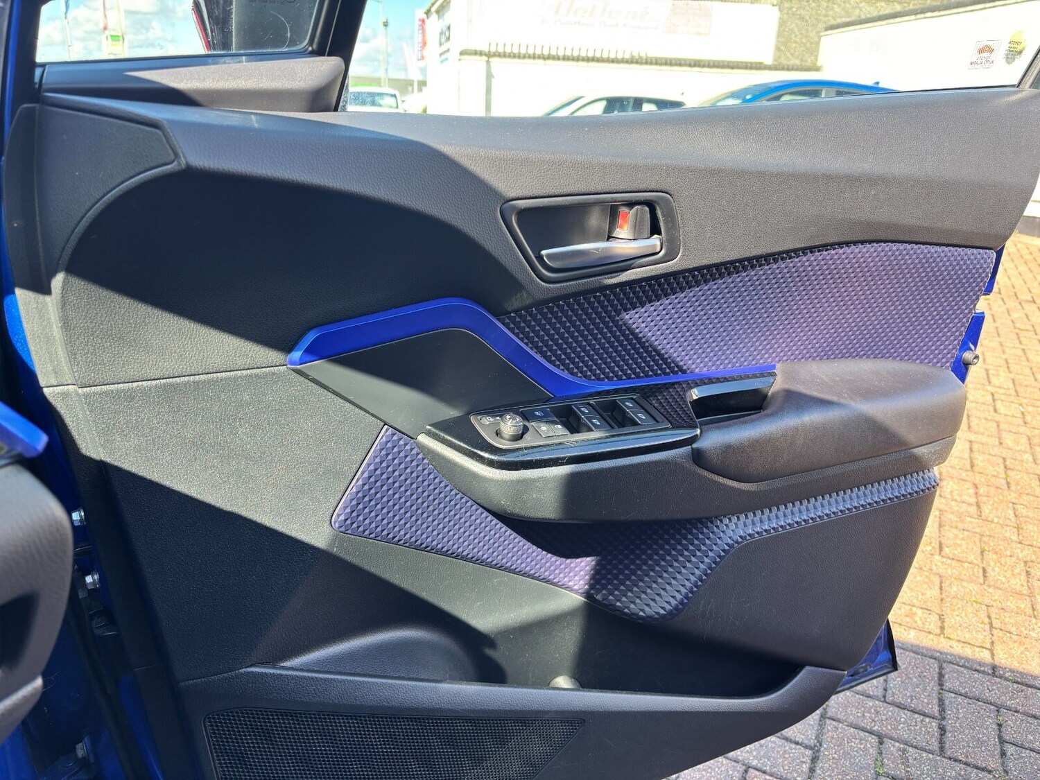 Used Toyota C-HR 2017 for sale - 76203728: Photo 21