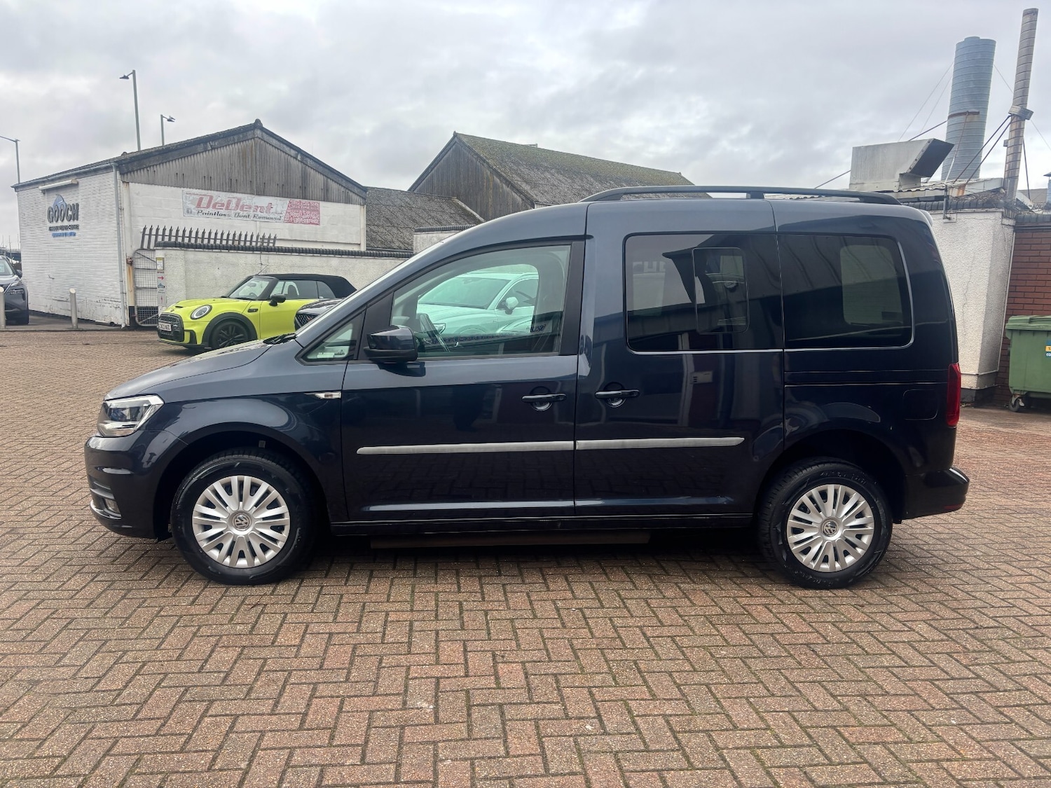 Used Volkswagen Caddy Maxi Life 2018 for sale - 77690812: Photo 5