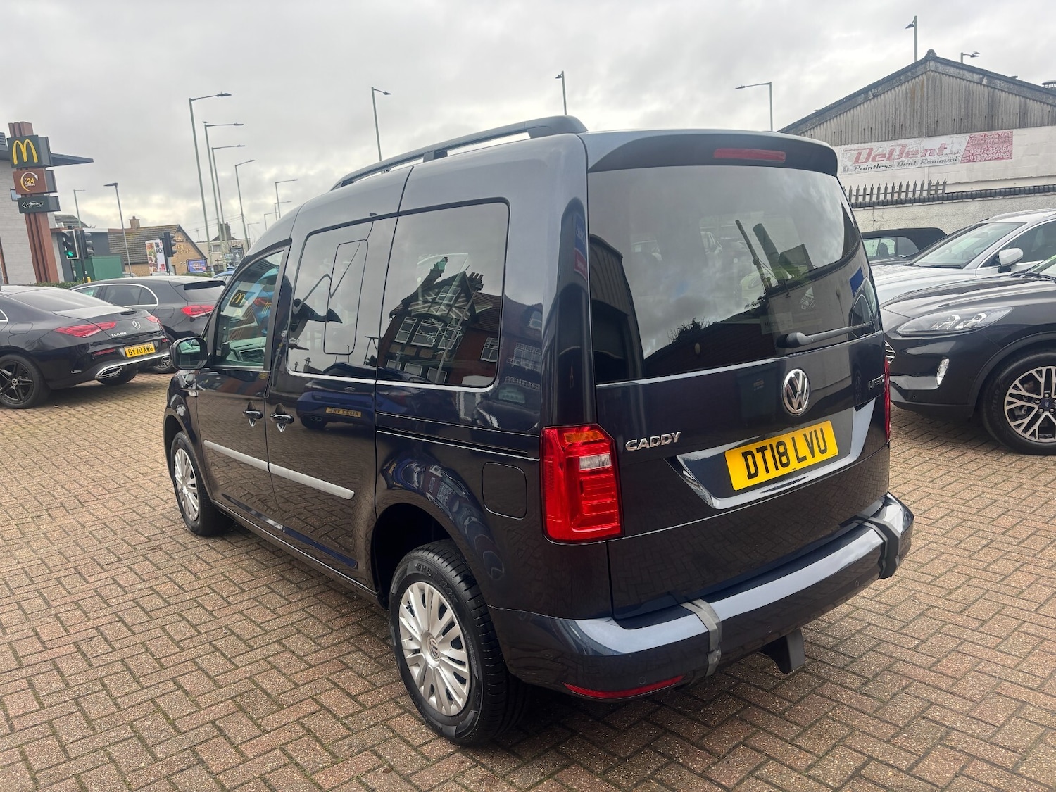 Used Volkswagen Caddy Maxi Life 2018 for sale - 77690812: Photo 6