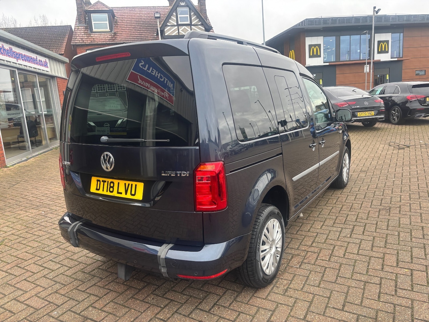 Used Volkswagen Caddy Maxi Life 2018 for sale - 77690812: Photo 8