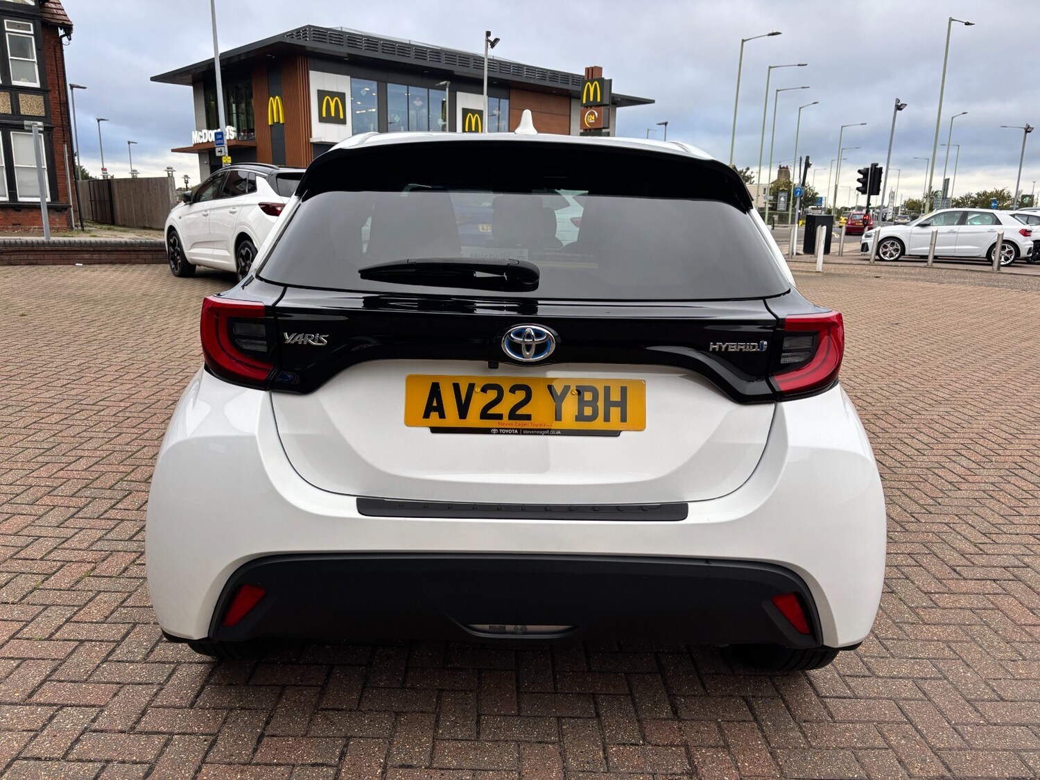 Used Toyota Yaris 2022 for sale - 76203891: Photo 8