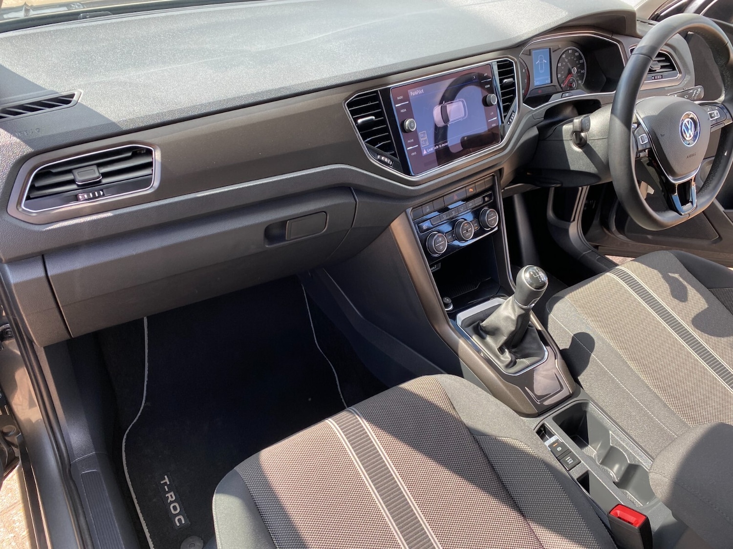 Used Volkswagen T-Roc 2018 for sale - 77726024: Photo 21