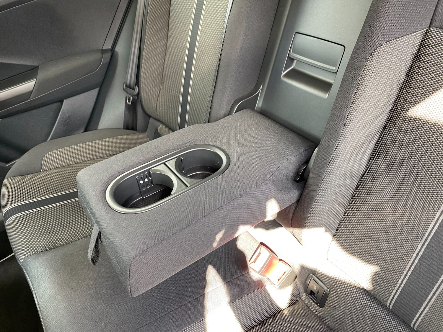 Used Volkswagen T-Roc 2018 for sale - 77726024: Photo 23