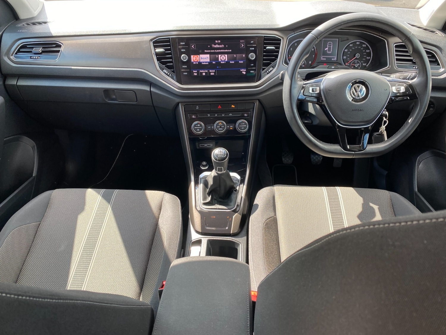 Used Volkswagen T-Roc 2018 for sale - 77726024: Photo 24