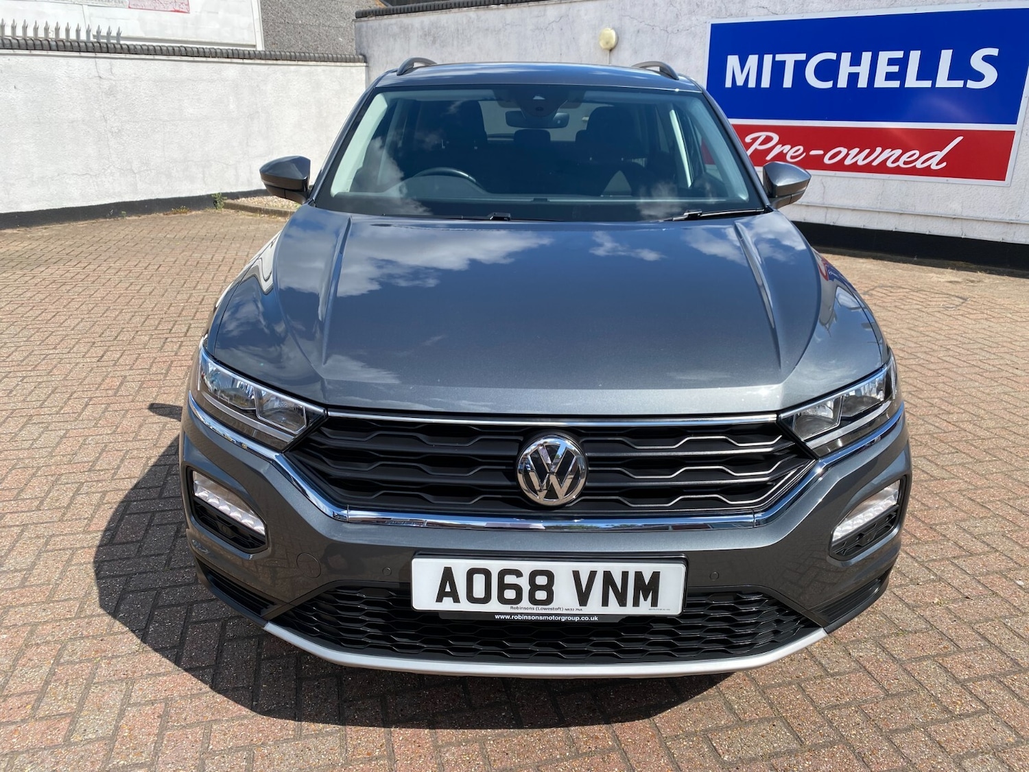 Used Volkswagen T-Roc 2018 for sale - 77726024: Photo 3