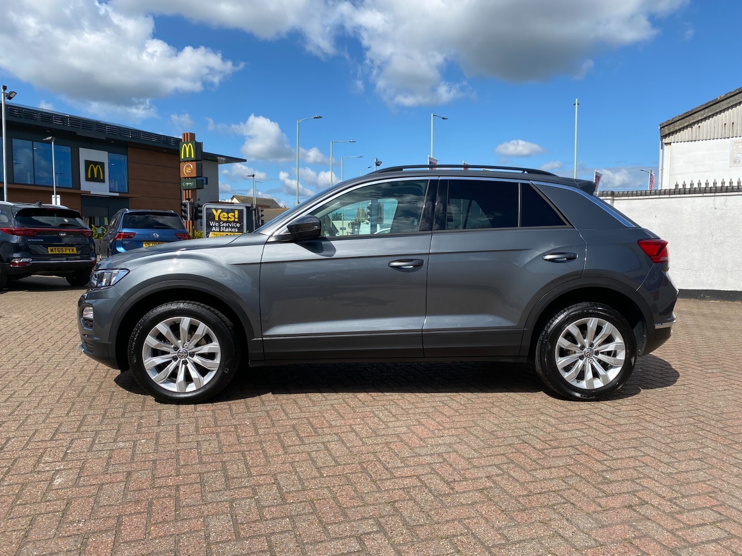Used Volkswagen T-Roc 2018 for sale - 77726024: Photo 5