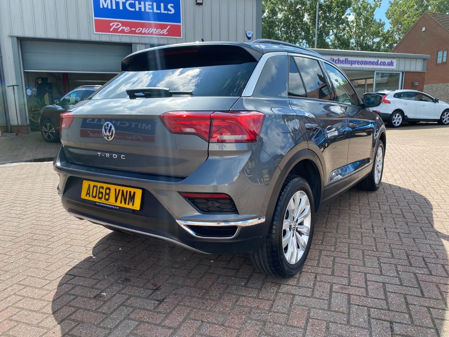 Used Volkswagen T-Roc 2018 for sale - 77726024: Photo 8