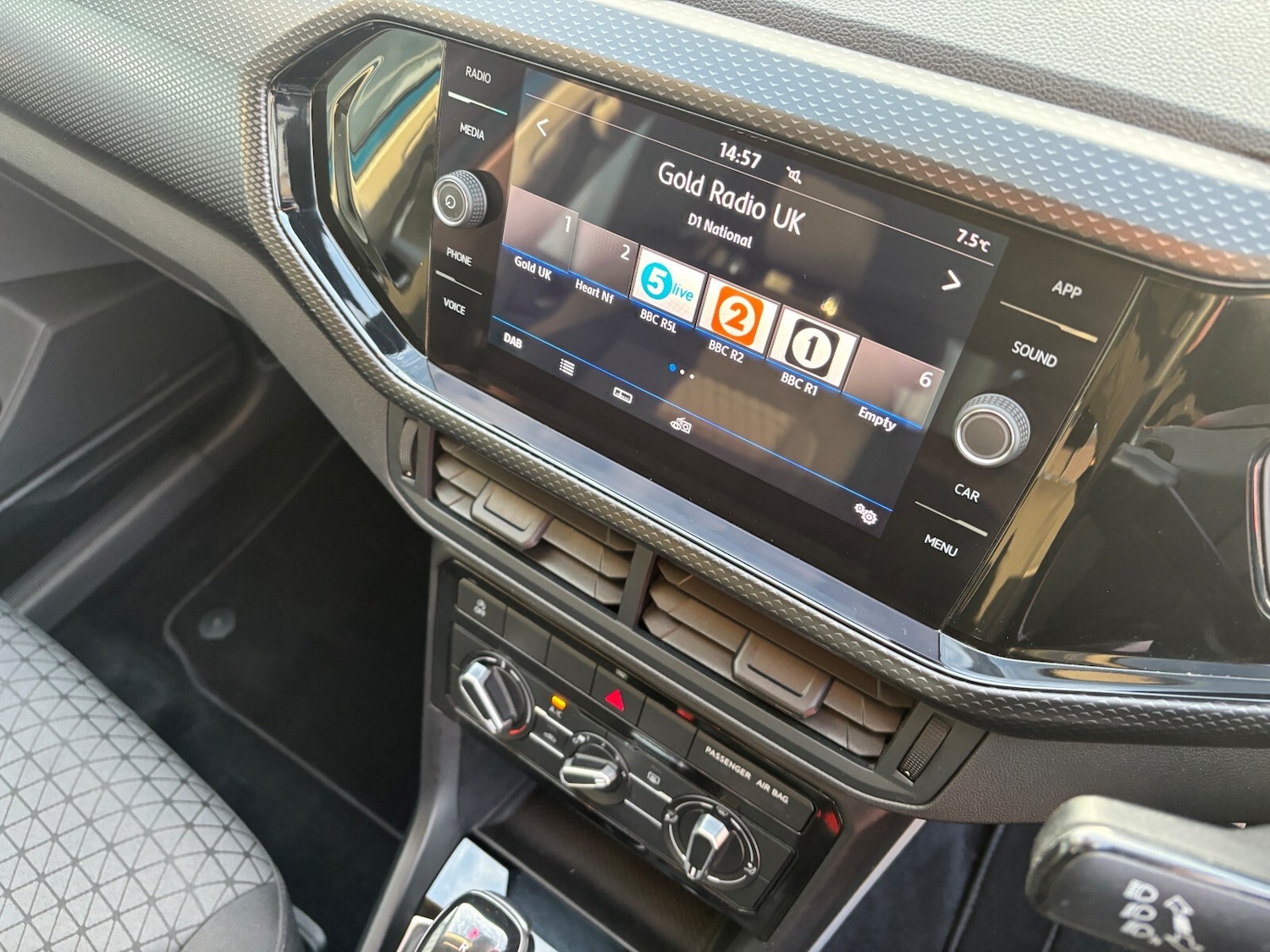 Used Volkswagen T-Cross 2019 for sale - 77256418: Photo 24