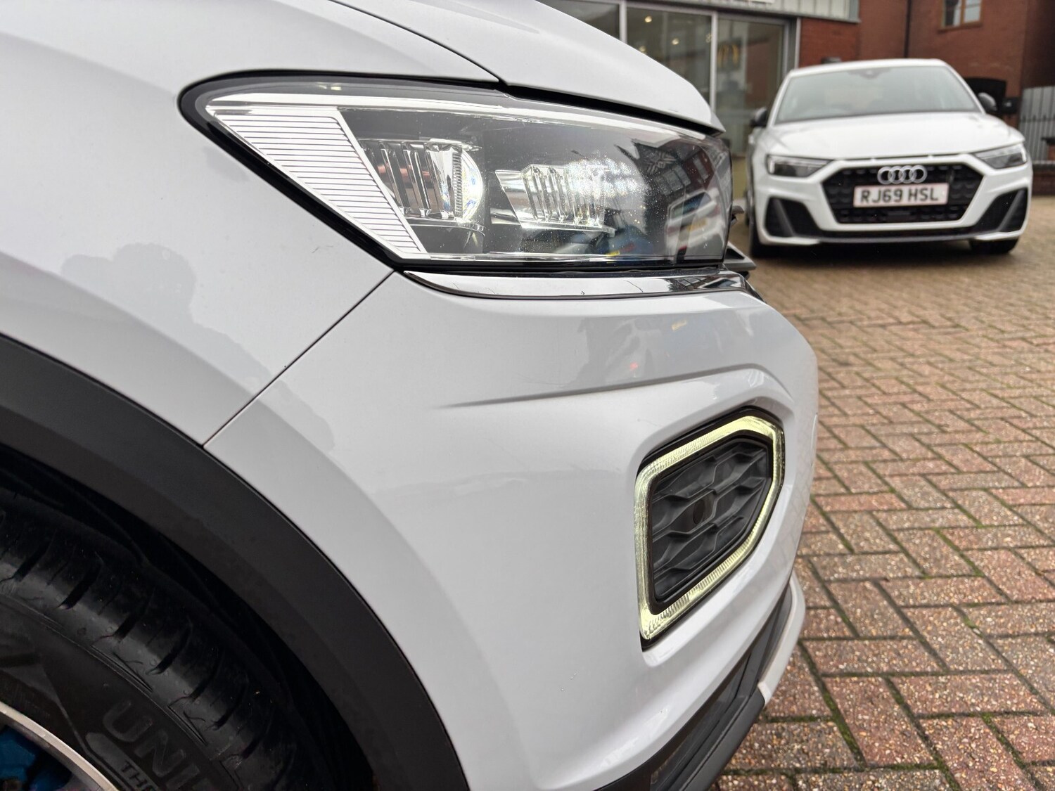 Used Volkswagen T-Roc 2018 for sale - 76567998: Photo 12