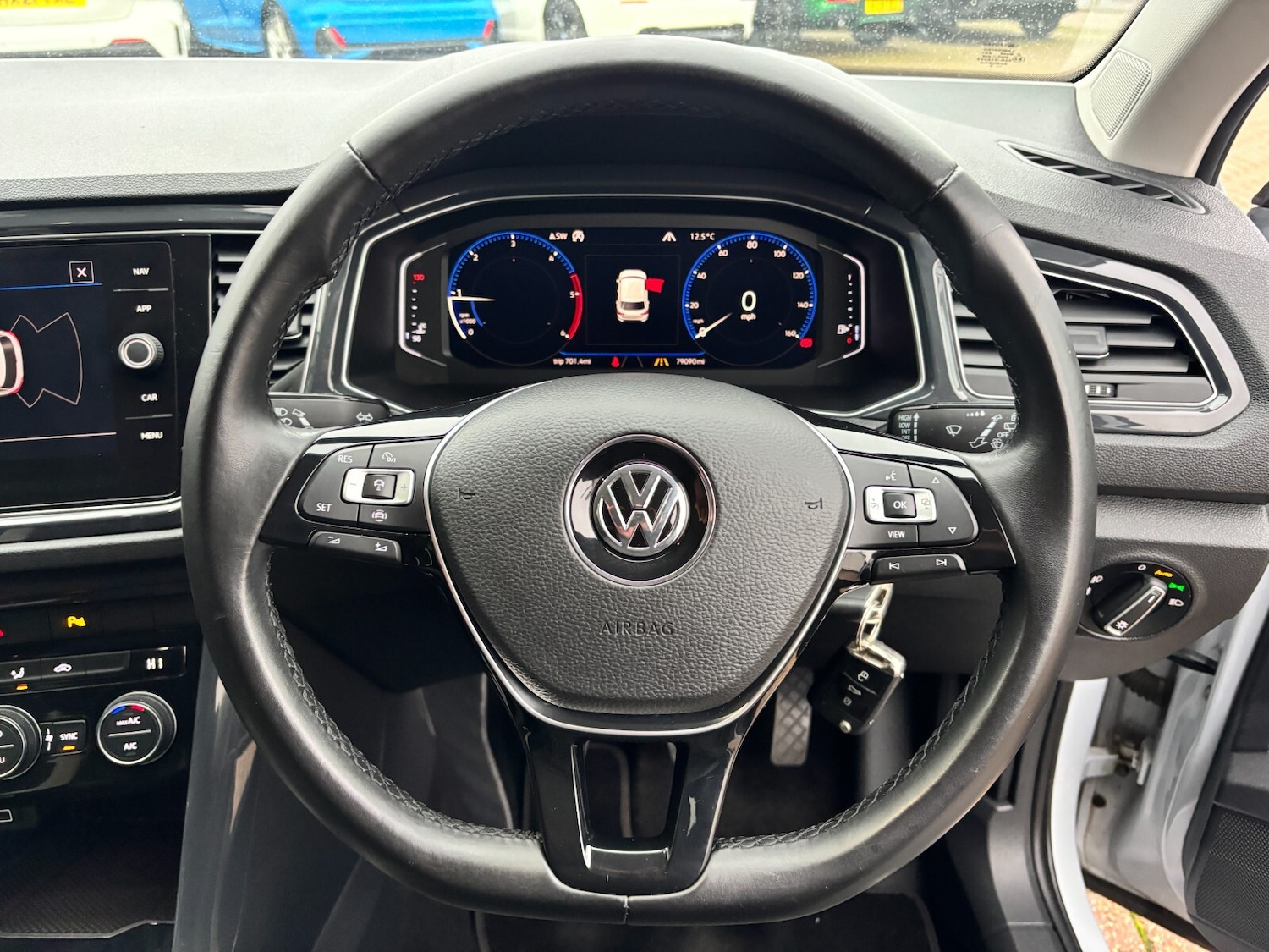 Used Volkswagen T-Roc 2018 for sale - 76567998: Photo 23