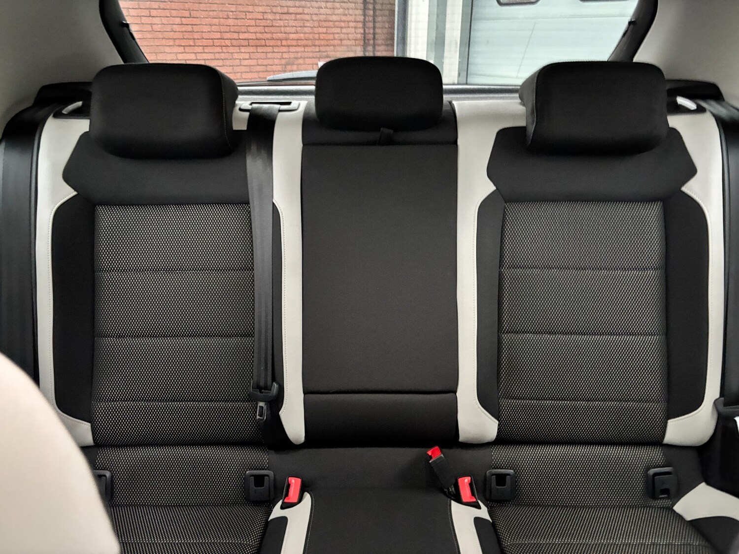 Used Volkswagen T-Roc 2018 for sale - 76567998: Photo 29