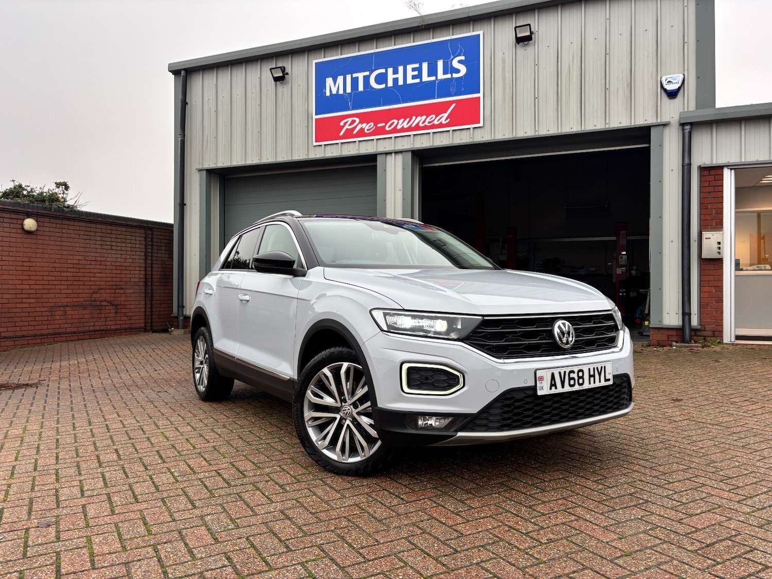 Used Volkswagen T-Roc 2018 for sale - 76567998: Photo 3