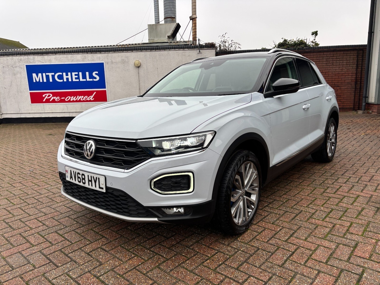 Used Volkswagen T-Roc 2018 for sale - 76567998: Photo 5