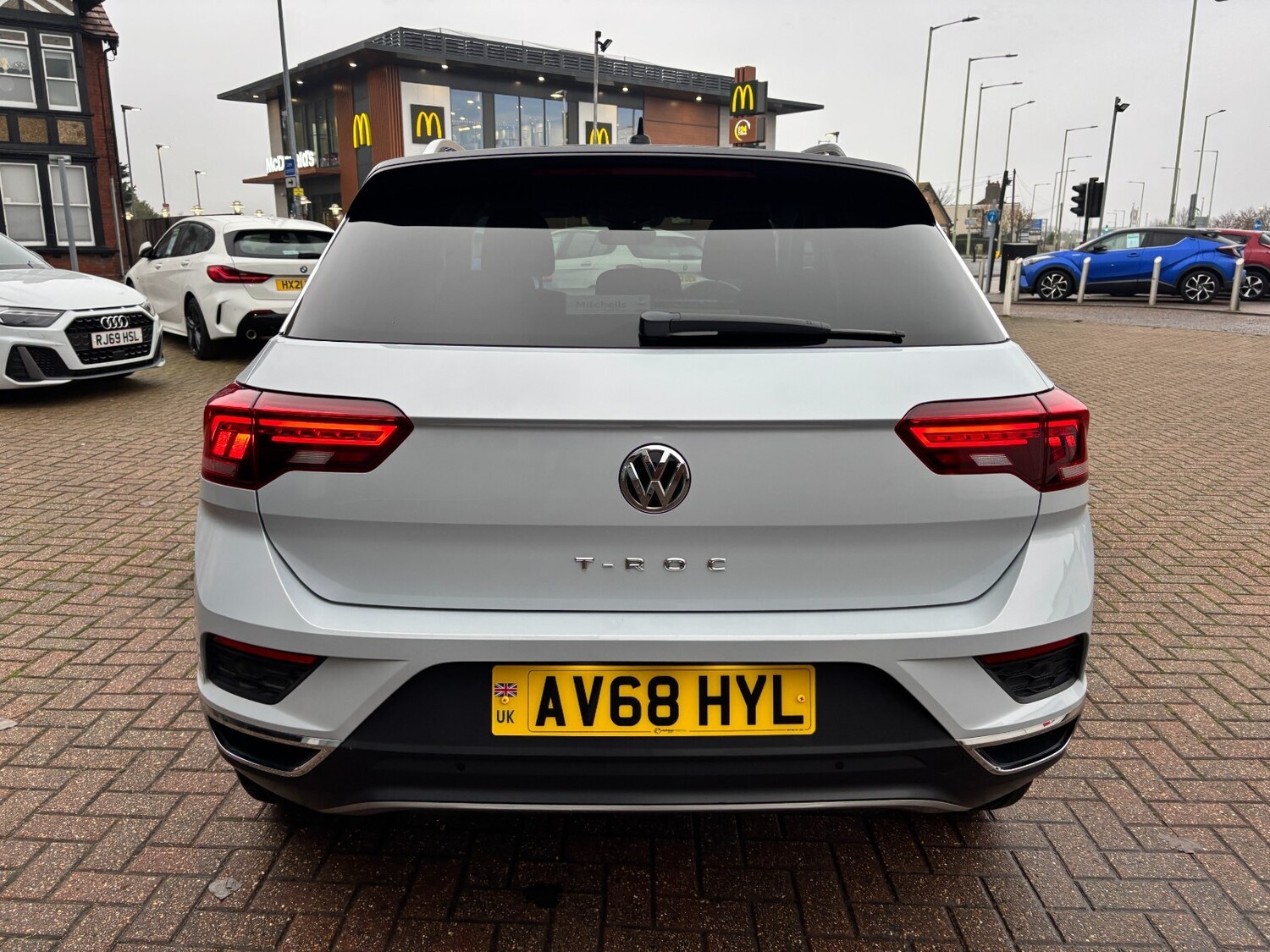 Used Volkswagen T-Roc 2018 for sale - 76567998: Photo 8