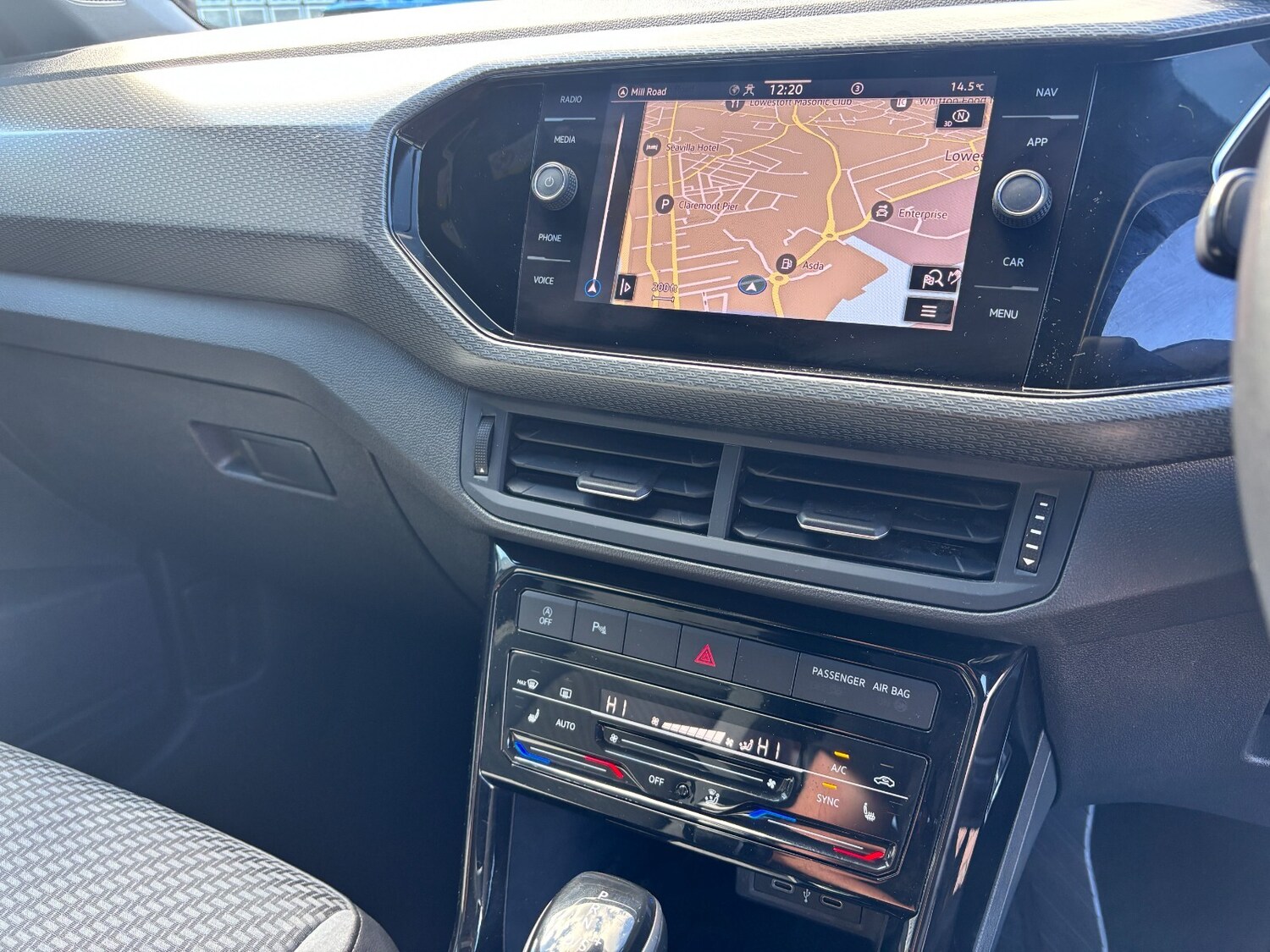 Used Volkswagen T-Cross 2022 for sale - 76589819: Photo 26