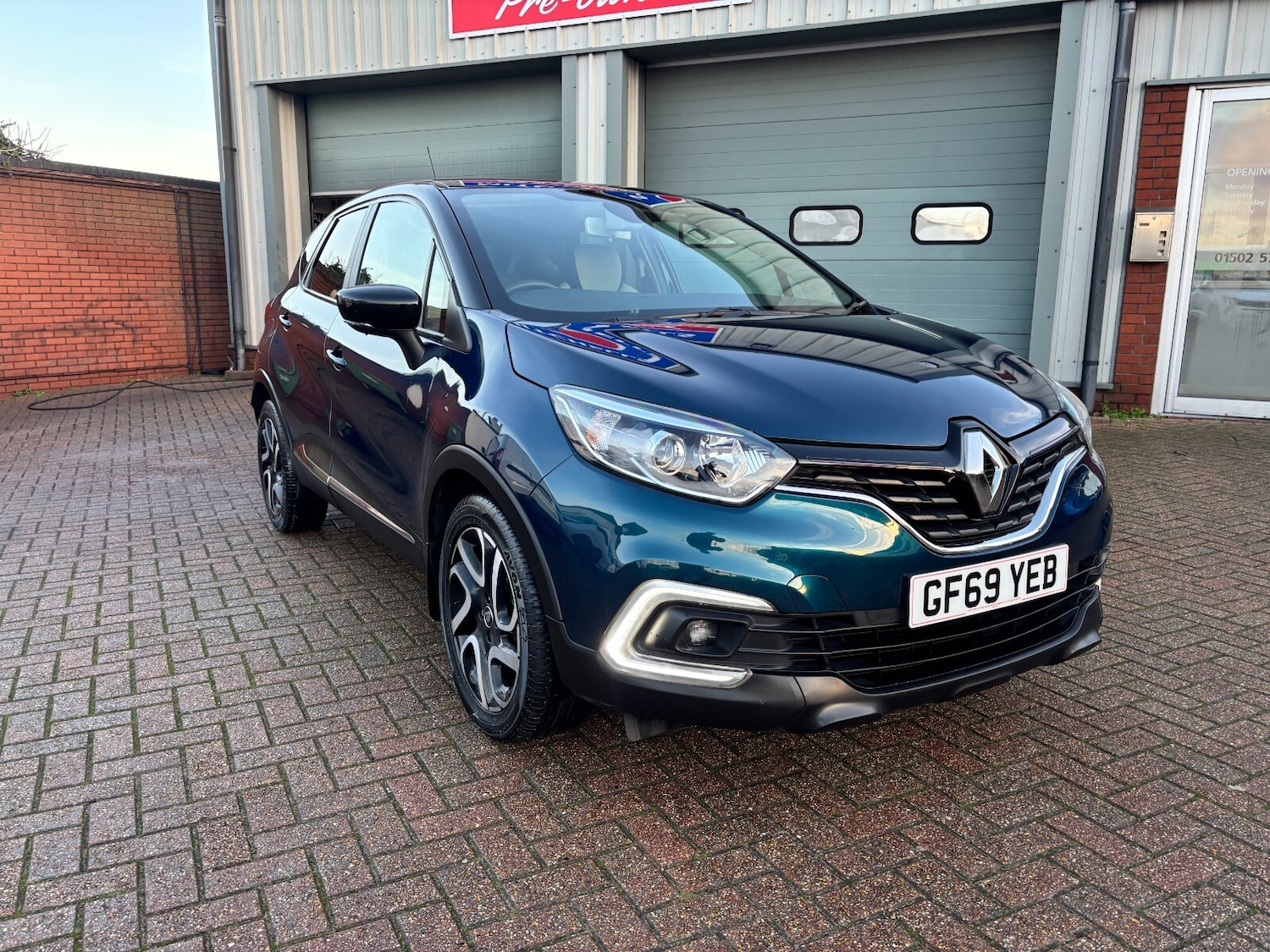 Used Renault Captur 2019 for sale - 76888687: Photo 12