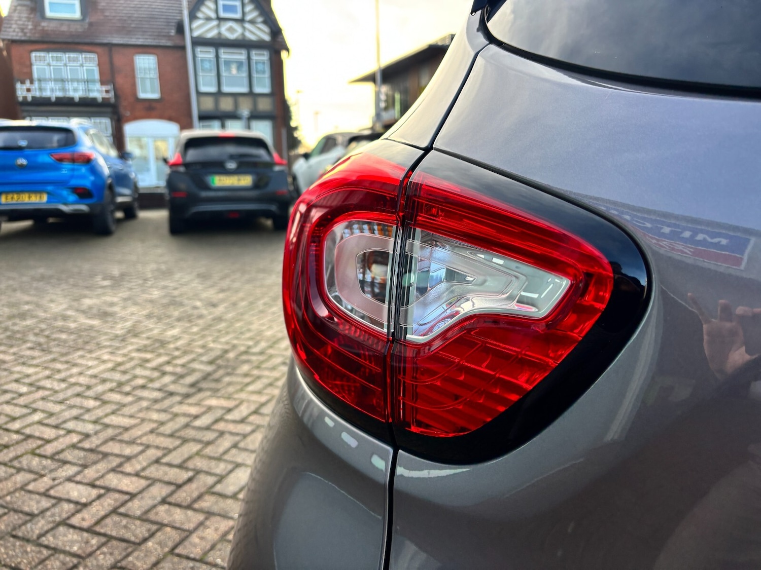 Used Renault Captur 2015 for sale - 76888861: Photo 18