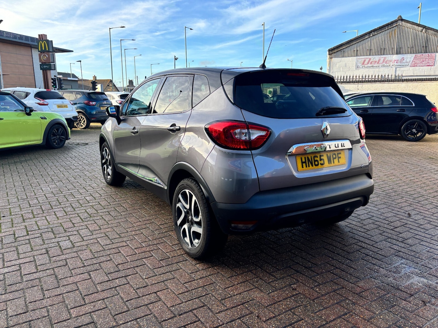 Used Renault Captur 2015 for sale - 76888861: Photo 8
