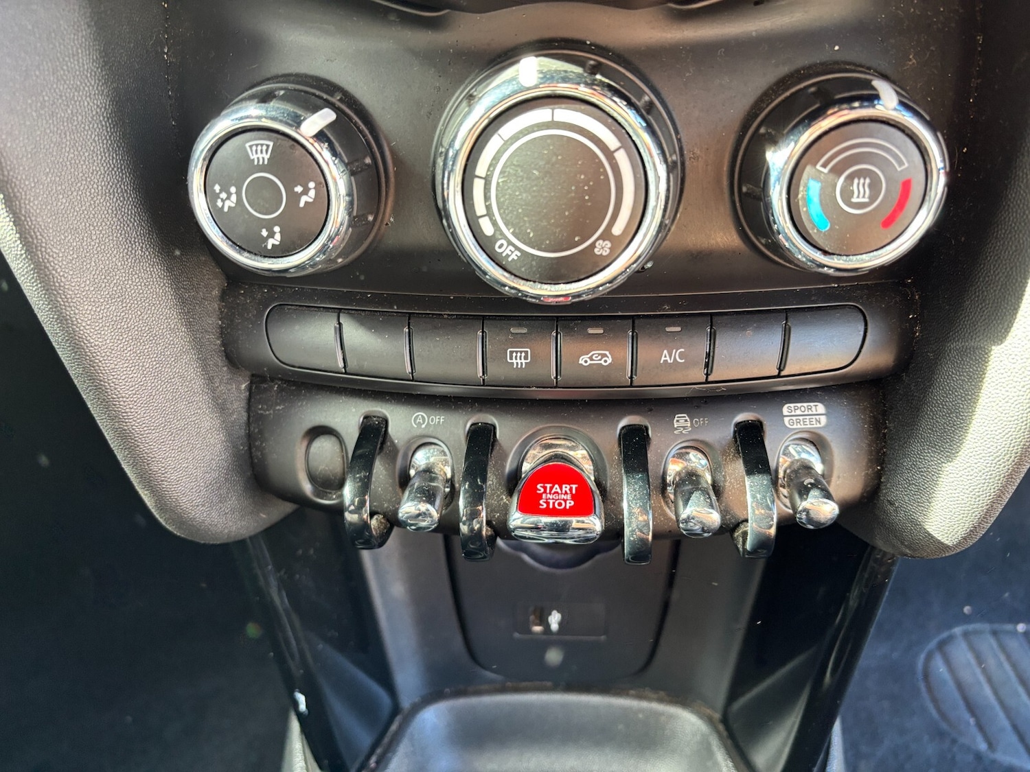 Used MINI Hatch 2022 for sale - 76261620: Photo 28