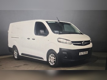 Vauxhall Vivaro feature image