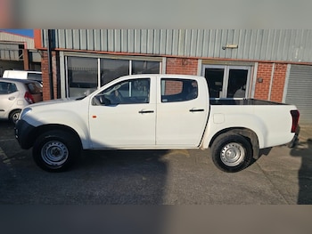 Used Isuzu D-Max 2016 for sale - 76866880: Photo