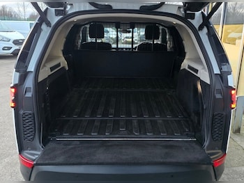 Used Land Rover Discovery 2019 for sale - 77200328: Photo