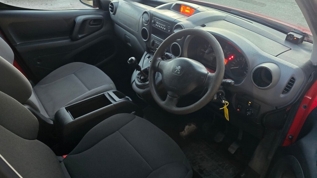 Used Peugeot Partner 2012 for sale - 76866878: Photo 12