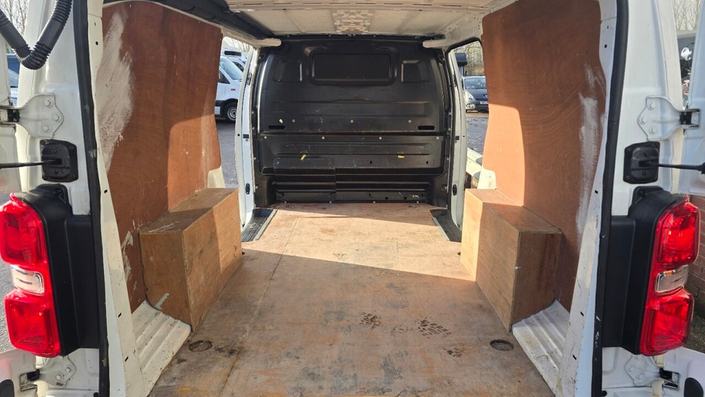 Used Vauxhall Vivaro 2019 for sale - 76942871: Photo 17