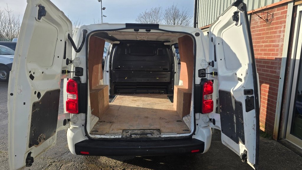 Used Vauxhall Vivaro 2019 for sale - 76942871: Photo 18