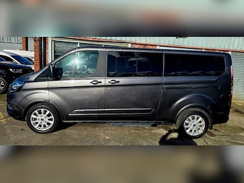 Used Ford Tourneo Custom 2020 for sale - 76866867: Photo